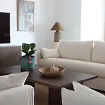 Heart Of Funchal 4 Bd Apartment - Casa D Alma